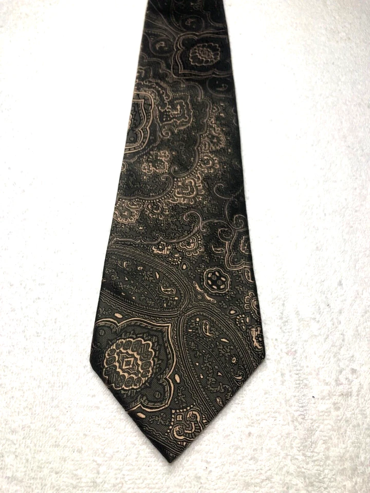 SEAN JOHN CORBATA PARA HOMBRE GRIS CARBÓN CON ORO 4 X 60 NUEVA SIN ETIQUETAS Foto 2 de 4