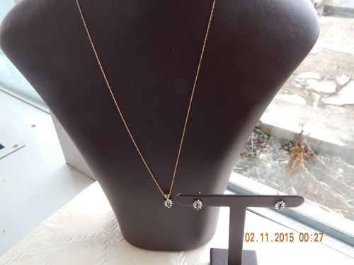 10K yellow gold natural sapphire and diamond pendant on 18" chain & earring set - Picture 11 of 12