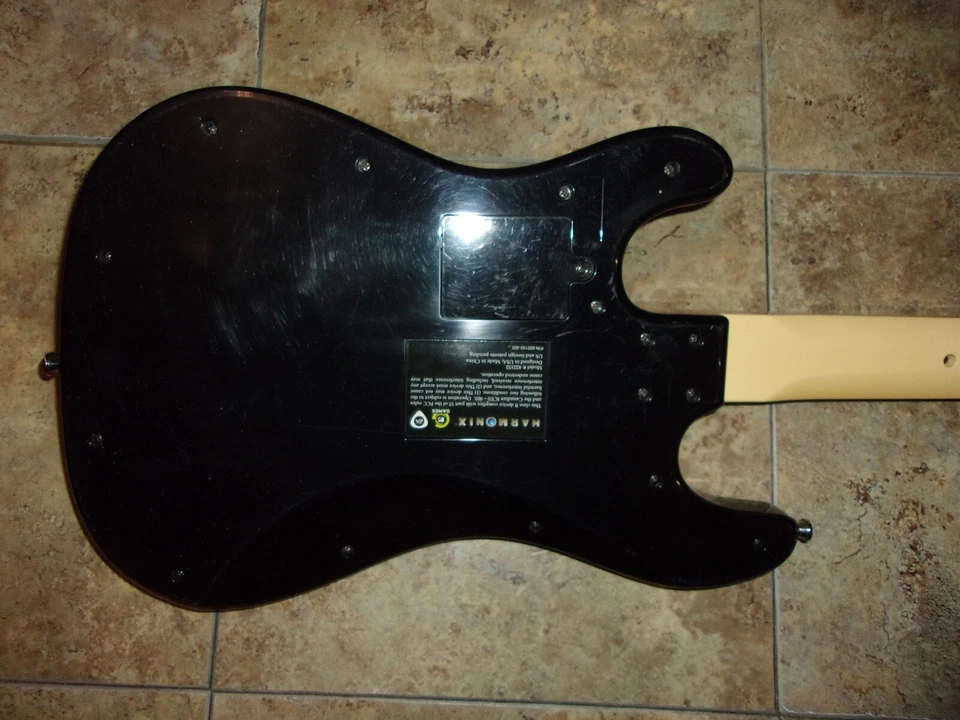 MICROSOFT XBOX 360 WIRED GUITAR FENDER CONTROLLER ROCK BAND GAME LOT BREAK AWAY - Image 4 of 4