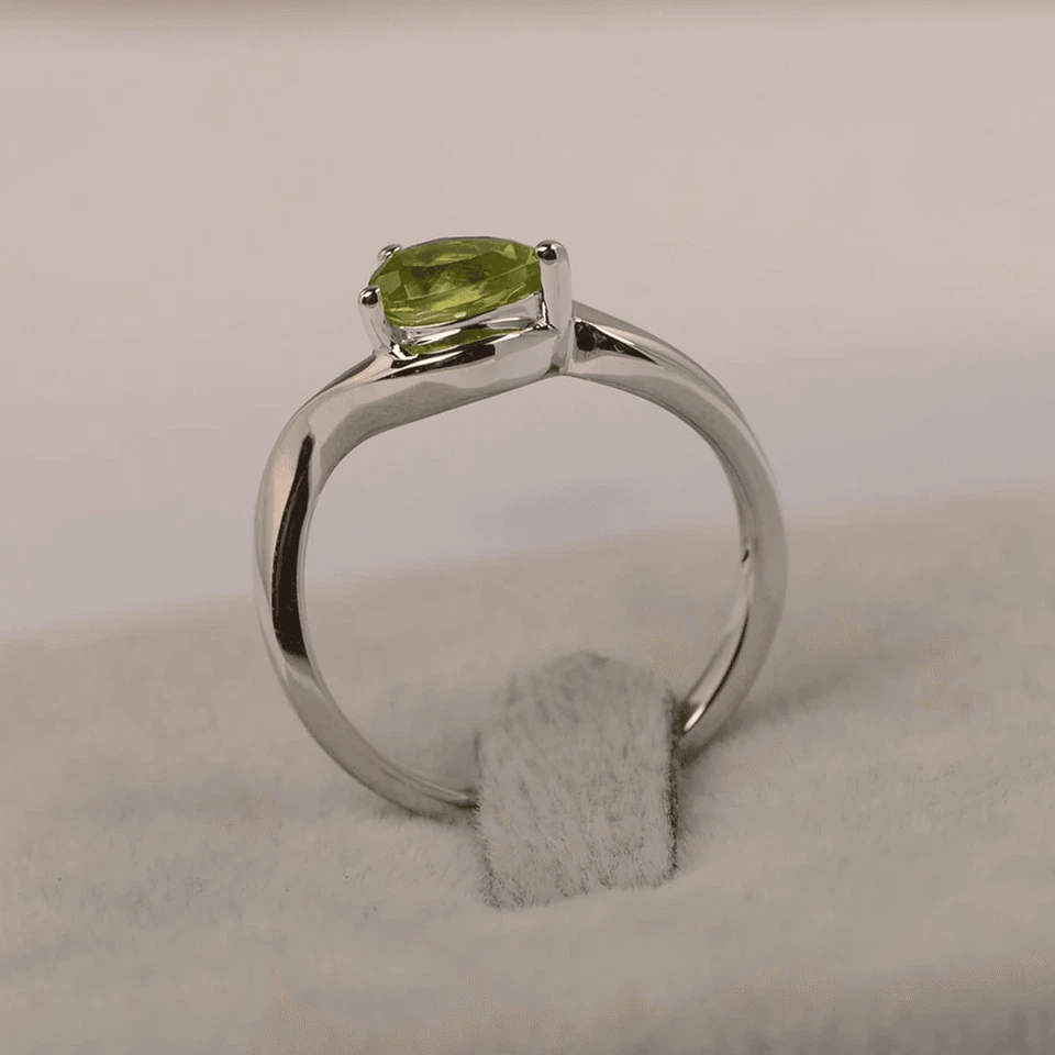 925 Sterling Silver Solitaire Peridot Ring Natural Gemstone Pear Cut Women Ring - Image 3 of 4