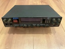 ZOOM 9050 Half-Rack Multi-Effektprozessor