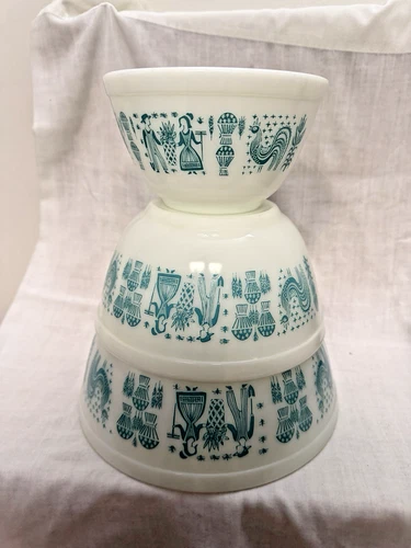 Pyrex Amish Butterprint Crisp Pattern Mixing Nesting Bowl Set 401-403