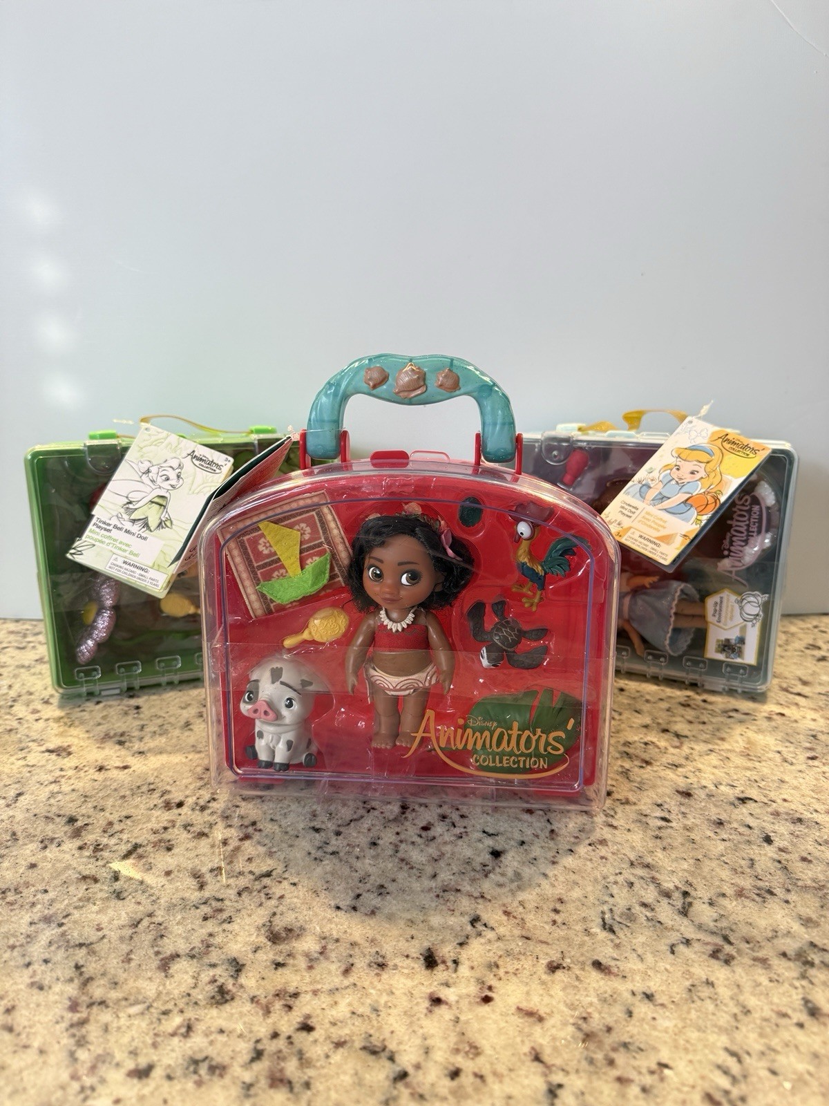 S Moana, Tinkerbell, Cinderella