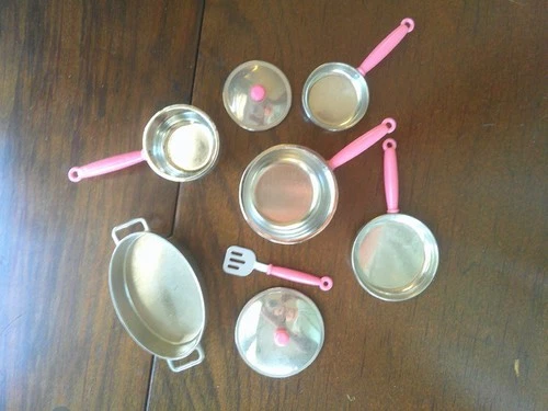 Vintage Barbie Tyco 1995 Kitchen Littles Deluxe Cookware Set Pots & Pans Pink EX