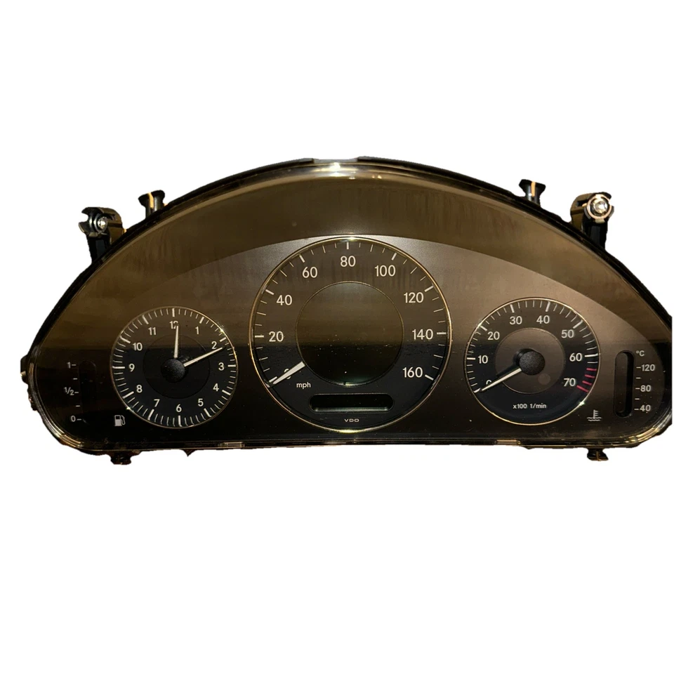 03-06 Cuadro de instrumentos Mercedes e500 e350 INDICADORES velocímetro 180 k millas w211 Foto 2 de 3