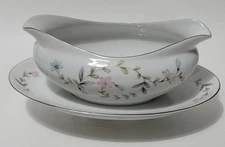 Harmony House Linda Gravy Boat With Attached Underplate Fine Bone China Japan 