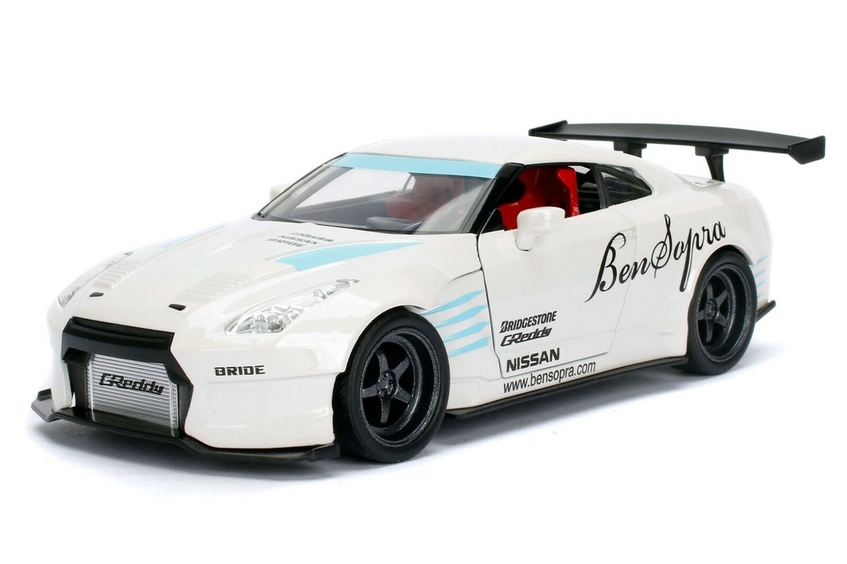 JADA JDM TUNERS 2009 NISSAN SKYLINE GTR R35 BEN SOPRA WHITE