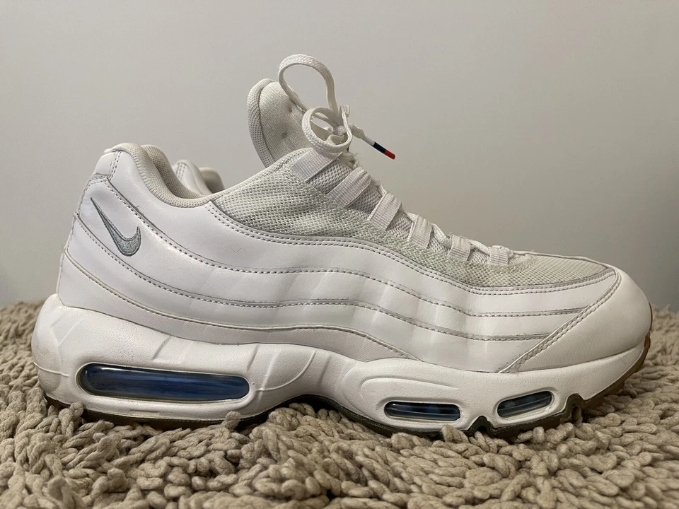 Nike Air Max 95 USA Glacier Blue, AQ7981-100, White, Photo Blue, Mens Size 13 - Image 4 of 4