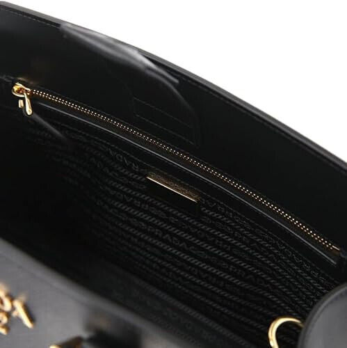PRADA Black Saffiano Lux Leather Handbag Large Satchel PRADA Black Saffiano Lux Leather Handbag Large Satchel