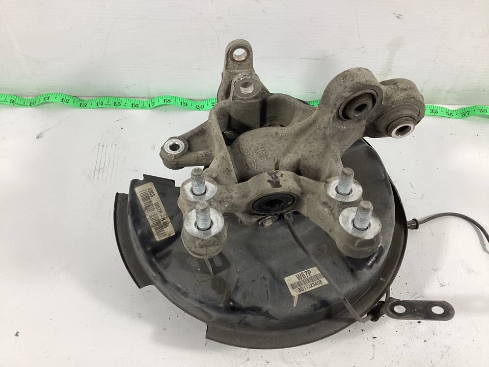 2014-2015 KIA CADENZA JUNTA DO EIXO TRASEIRO DIREITO E CUBO DE RODA FABRICANTE DE EQUIPAMENTO ORIGINAL. - Imagem 2 de 4