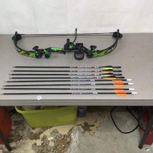 Barnett Outdoors BAR30019 Tomcat G3 Youth Bow Green W/8 Arrows