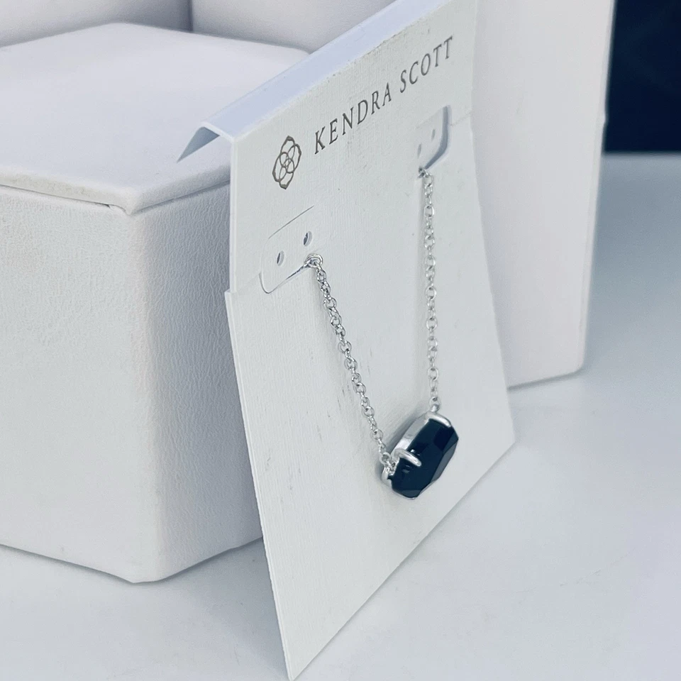 Collar de cadena Kendra Scott corte esmeralda piedra negra plata nuevo con etiquetas $50 Foto 3 de 4