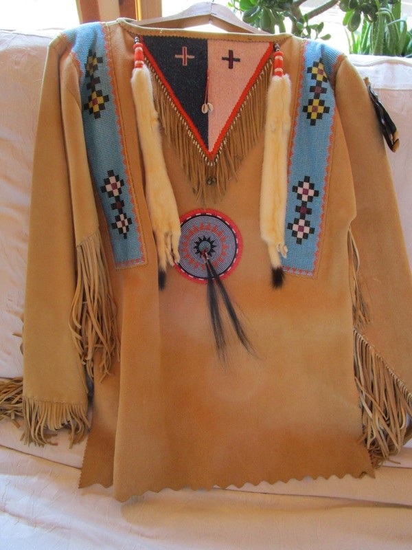 Contemporary Cree beaded buckskin shirt by Gordon Six Pipe (Nightscout), ermine