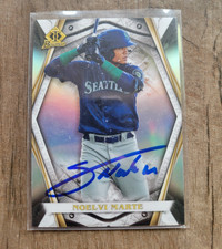 Noelvi Marte Signed 2022 Bowman Invicta Baseball Card  #21