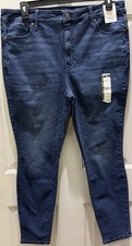 New Terra Sky Plus Dark Wash High Rise Skinny Jeans. Size 16W. Very Cute Jeans.