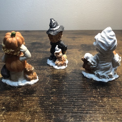 Three Halloween figurines witch ,ghost and a pumpkin Lot Of 3 - Picture 7 of 8