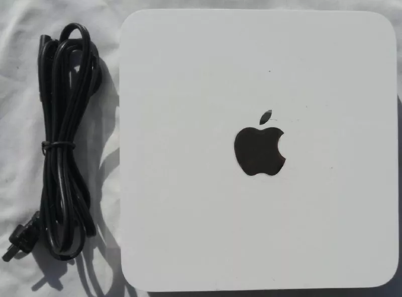 Apple Time Capsule 2TB + Wireless Time Machine Backup Disk |