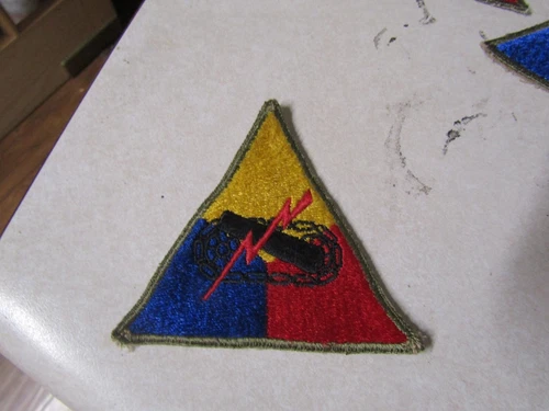 ORIGINAL MILITARY PATCH OLDER WW2 ERA US ARMY ARMORED DIVISION PLAIN #2