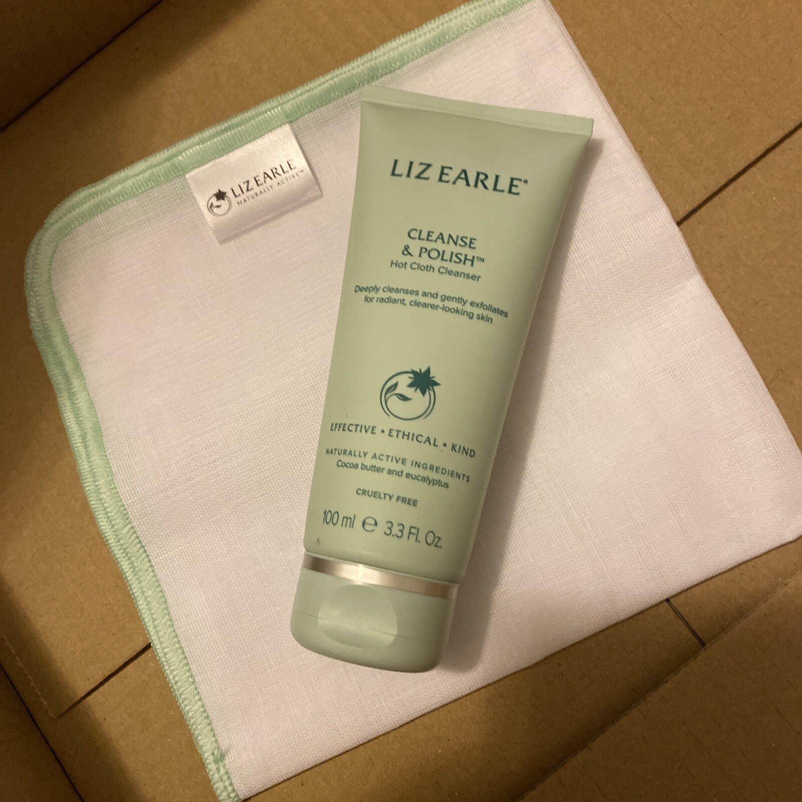 GENUINE Liz Earle Cleanse And Polish Hot Cloth Cleanser With Muslin Cloth 100ml