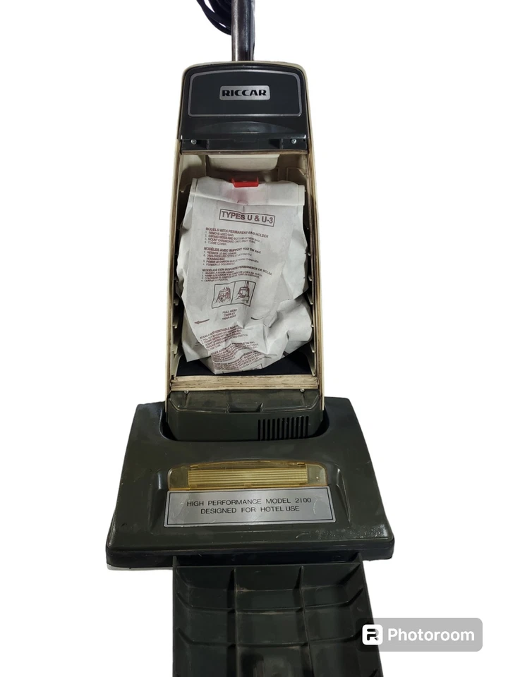 Riccar Upright Heavy Duty Commercial Hotel Use Vacuum Model 2100 USA Belts, VTG. - Image 3 of 4