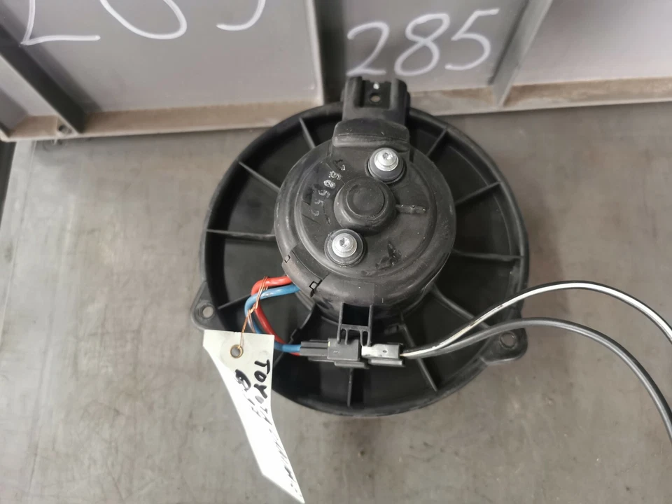 Orig. Toyota Avensis T22 Carina E Gebläsemotor Heizungsgebläse Bosch 0130111164 - Bild 2 von 4