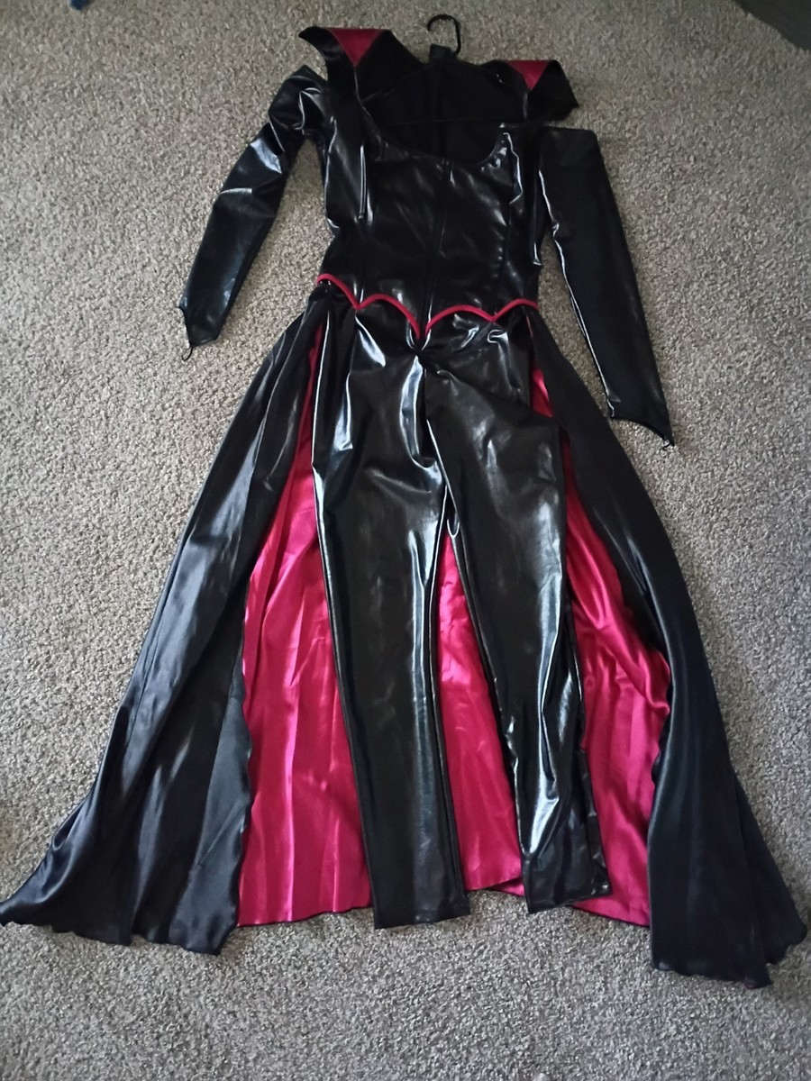 black dress red cape costume Rubies Gothic Vampiress Dress With Cape 2 Piece Costume Adult Standard Size