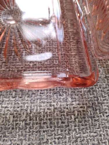 Beautiful Vintage Peach Pink Glass Butter / Cheese Dish Art Deco 1930s Pressed? - Picture 9 of 10