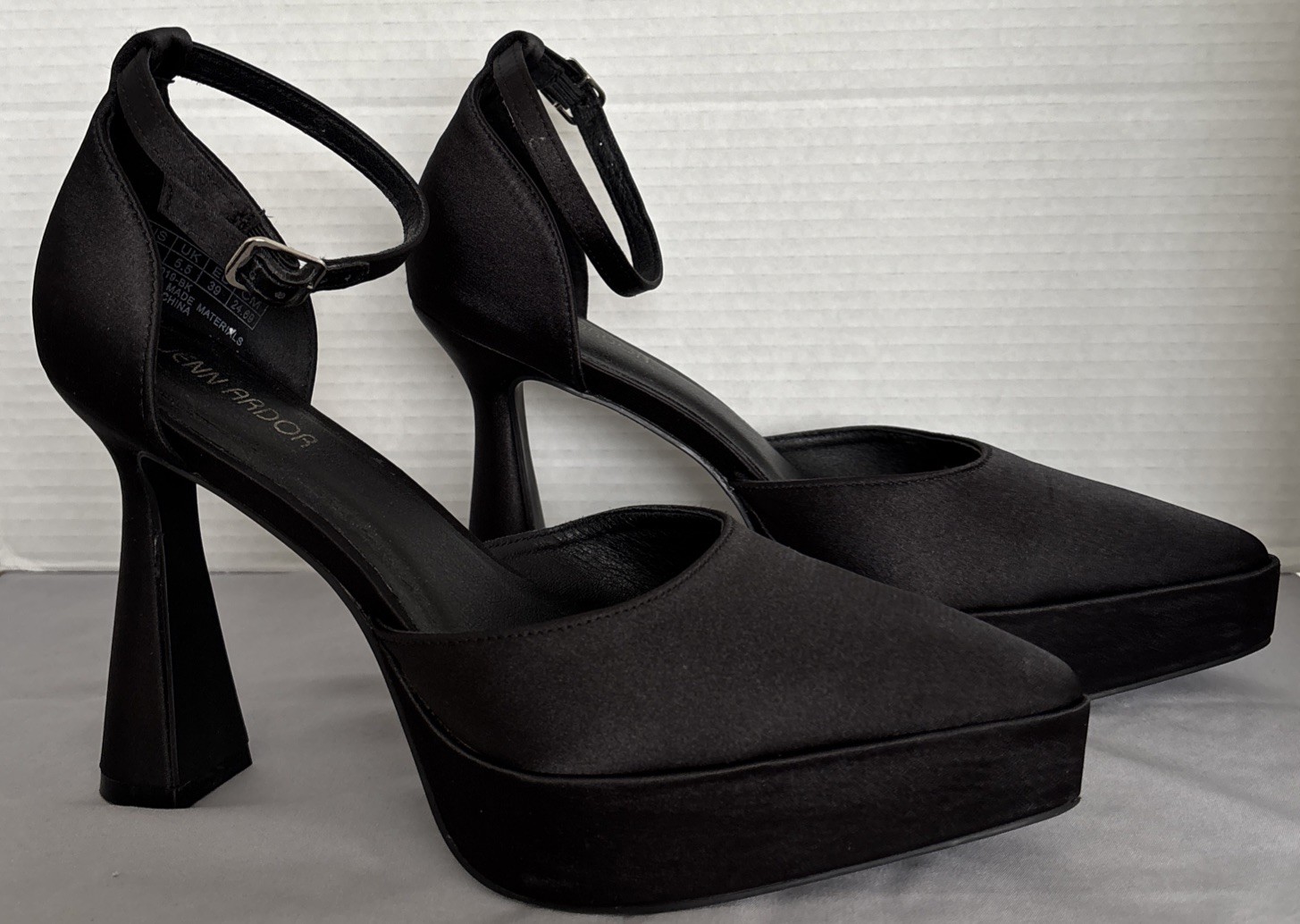 JENN ARDOR Platform Block Heels Pointed Toe Ankle Strap Chunky kitten Pumps, Sz8