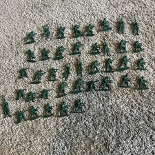 Huge Vintage Lot of Plastic Green Army Men all Made in Hong Kong 80s