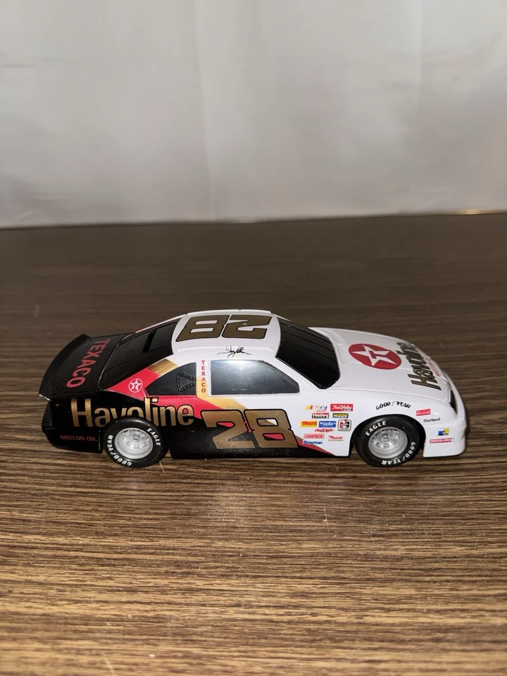 1993 Racing Champions NASCAR Davey Allison #28 Havoline Ford Diecast Bank 1/24 - Image 4 of 4