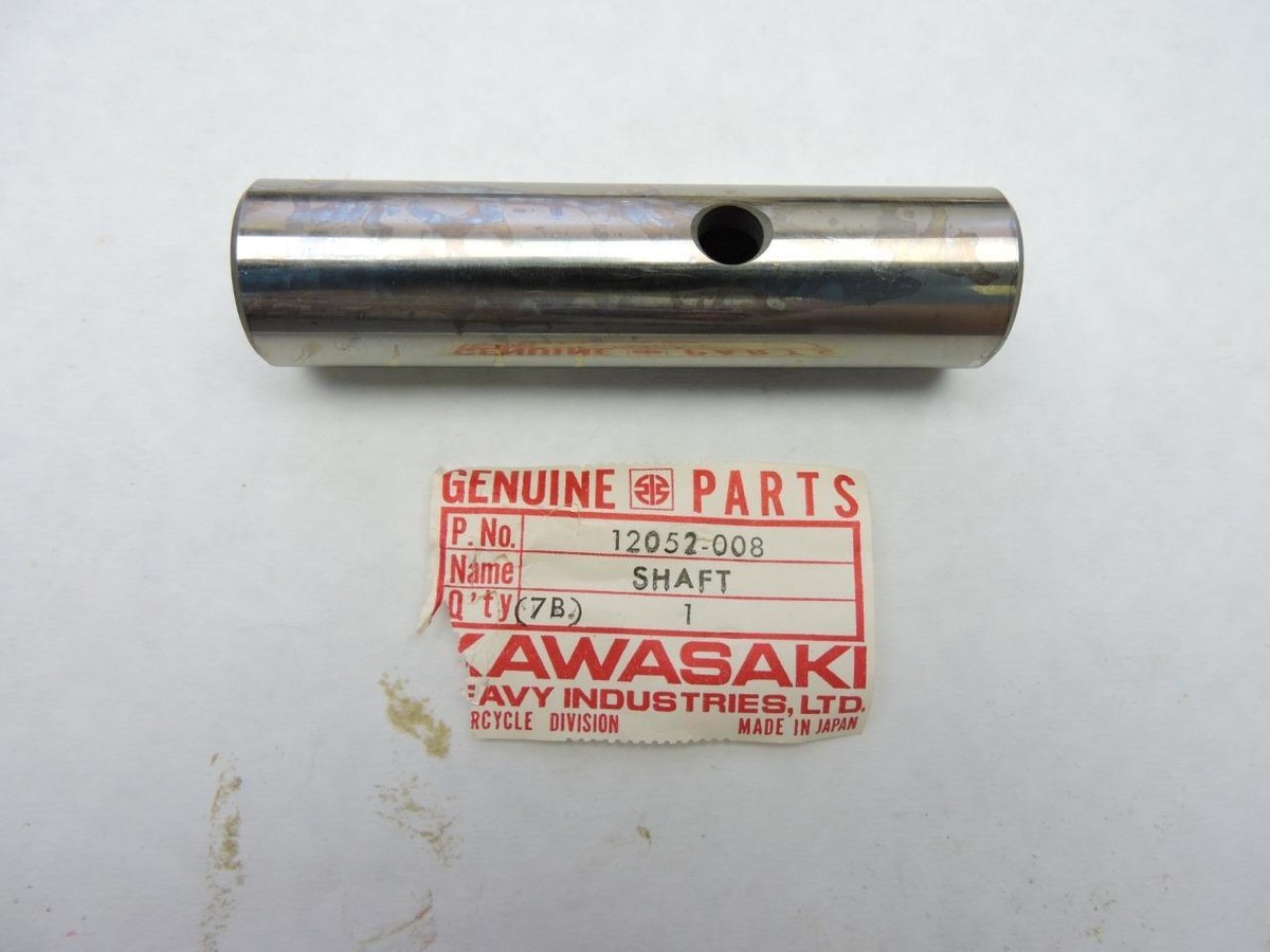 12052-008 NOS Kawasaki Balancer Shaft KZ750-B1 KZ750-B3 KZ750-B4