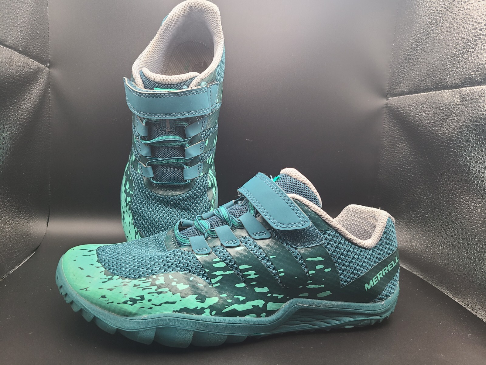 Merrell Youth taglia 6 trail guanto 5 piedi nudi 2 scarpe da trail running blu navy verde acqua