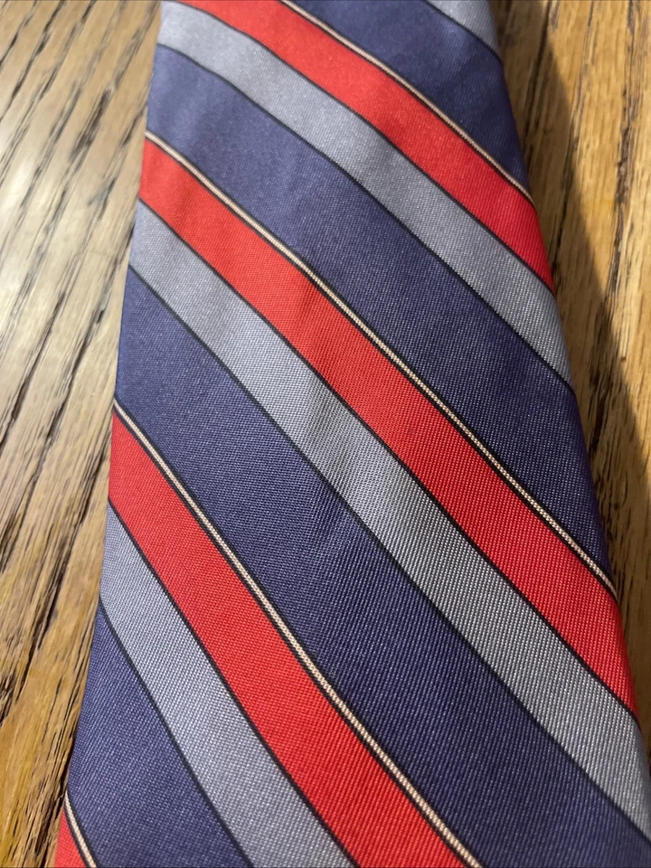 Corbata de seda a rayas Pierre Cardin vintage años 60 70 para hombre hecha en EE. UU. Foto 4 de 4