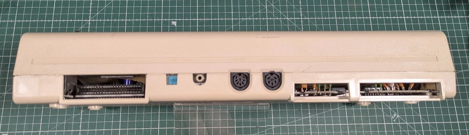 Computer Commodore 64G - Immagine 3 di 4