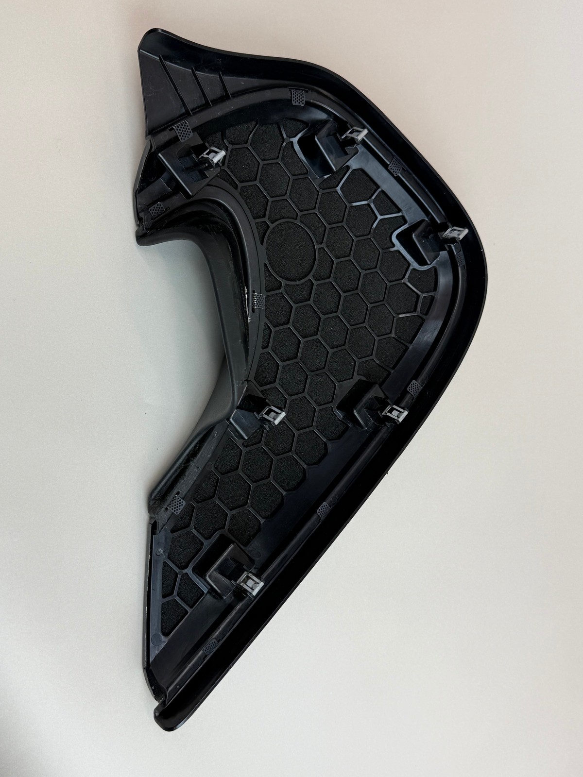McLaren 570S 2016-2021 RIGHT Speaker P/N 13N0534CP