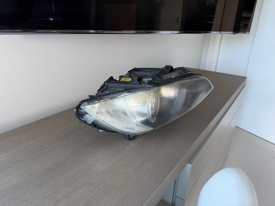 Faro adaptable xenón lado pasajero derecho BMW E90 E92 E93 2007-2010 NOTA M3 Foto 2 de 4