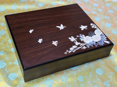 Korea Traditional Mother of Pearl Najeon Lacquer Jewelry Box