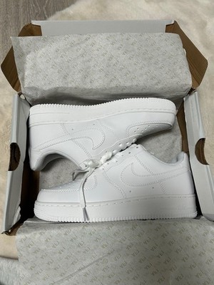 Nike Air Force 1 Low Top Herren Sneaker Weiß EU 43 neu mit Karton