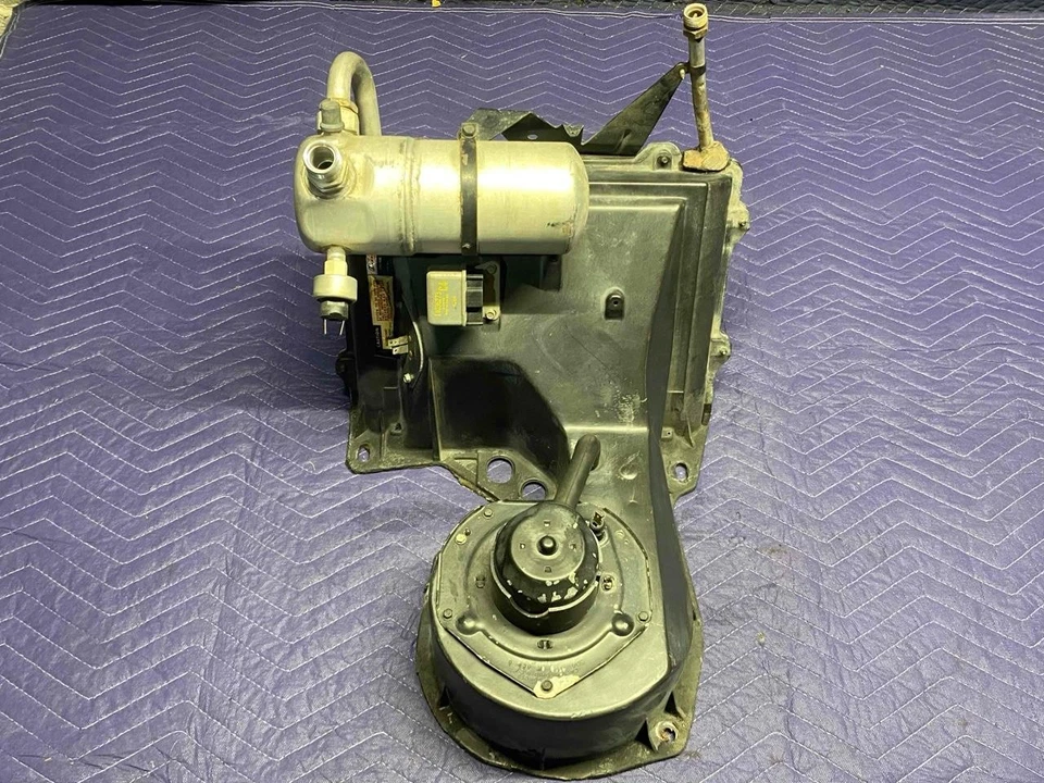 73-87 Chevy GMC Truck A/C EVAPORATOR HOUSING HVAC Square Body K5 Blazer Suburban - Image 3 of 4