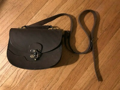 brown real leather caiman handbag purse with leather strap metal closure