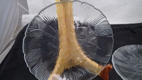Set 4 Arcoroc Canterbury Fleur Lunch Snack flower pressed glass plates 7 5/8" - Picture 4 of 6