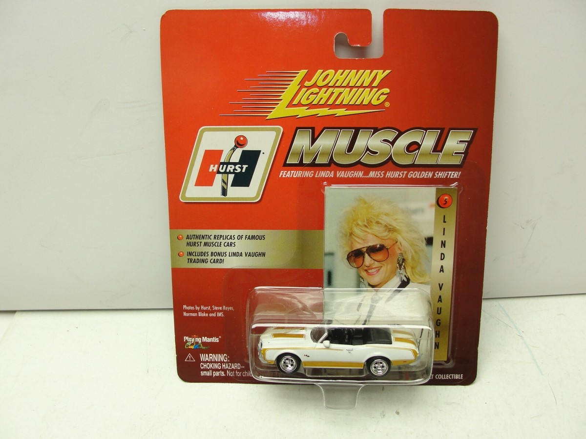 HURST OLDS 1972 442 MUSCLE CAR SERIES DIE CAST JOHNNY LIGHTNING