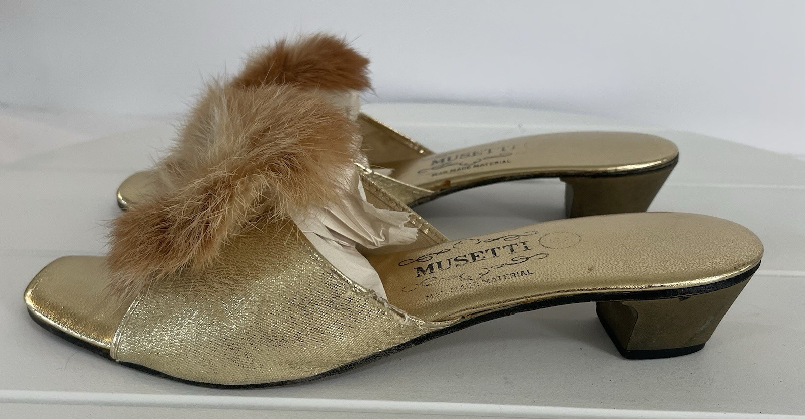 PANTOFOLA D’ORO MUSE Pantofole dorate vintage anni 50 con pelliccia di visone e accento strass taglia 8
