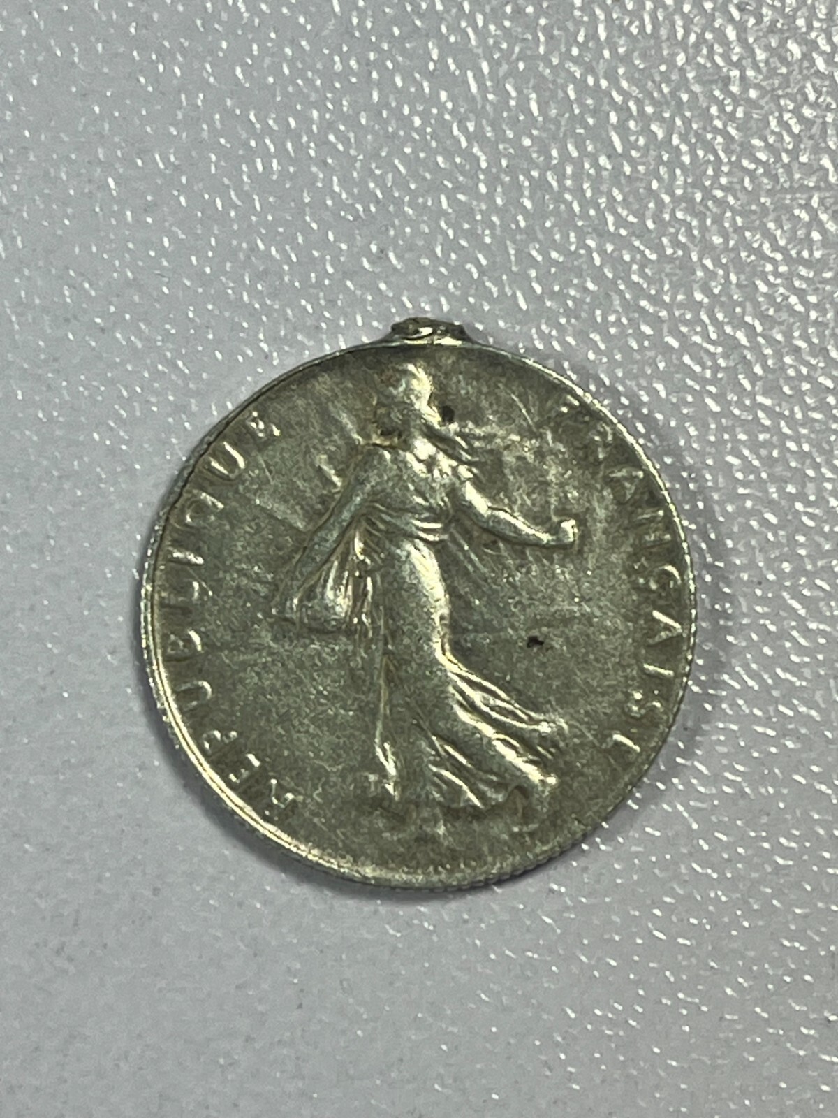 Picture 1 of 2