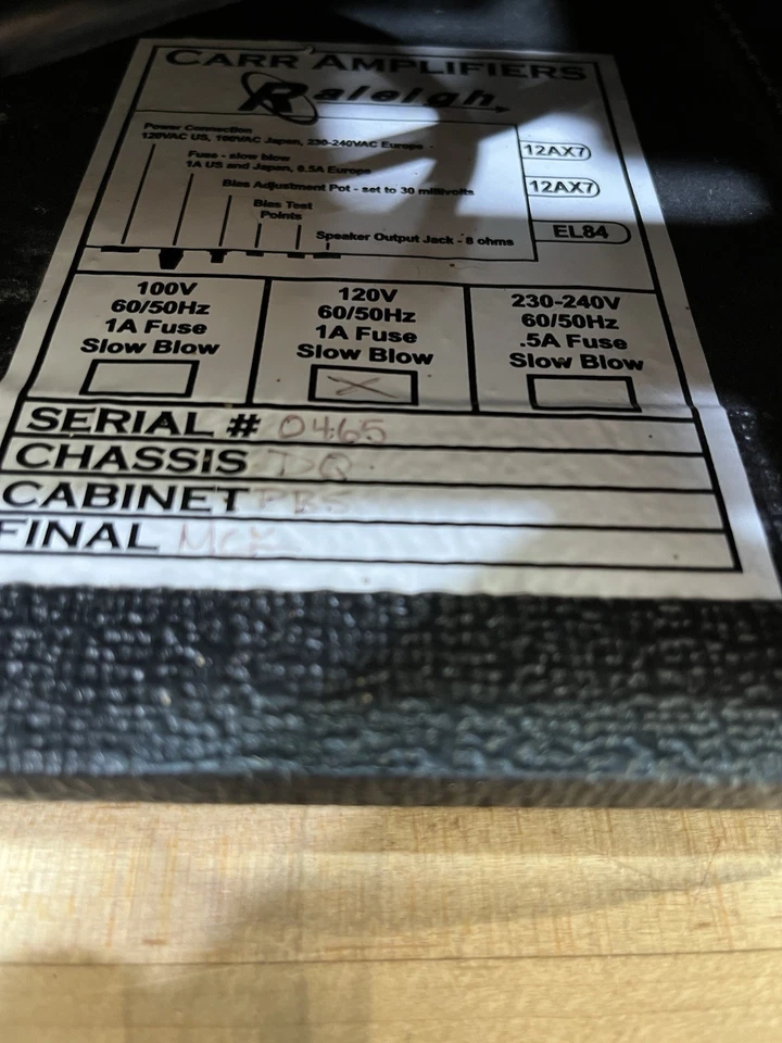 Amplificador de Guitarra Tolex Negro CARR Raleigh Excelente Estado Foto 3 de 4