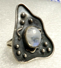 VINTAGE MODERN STERLING SILVER MOONSTONE RING  SIZE 7.75