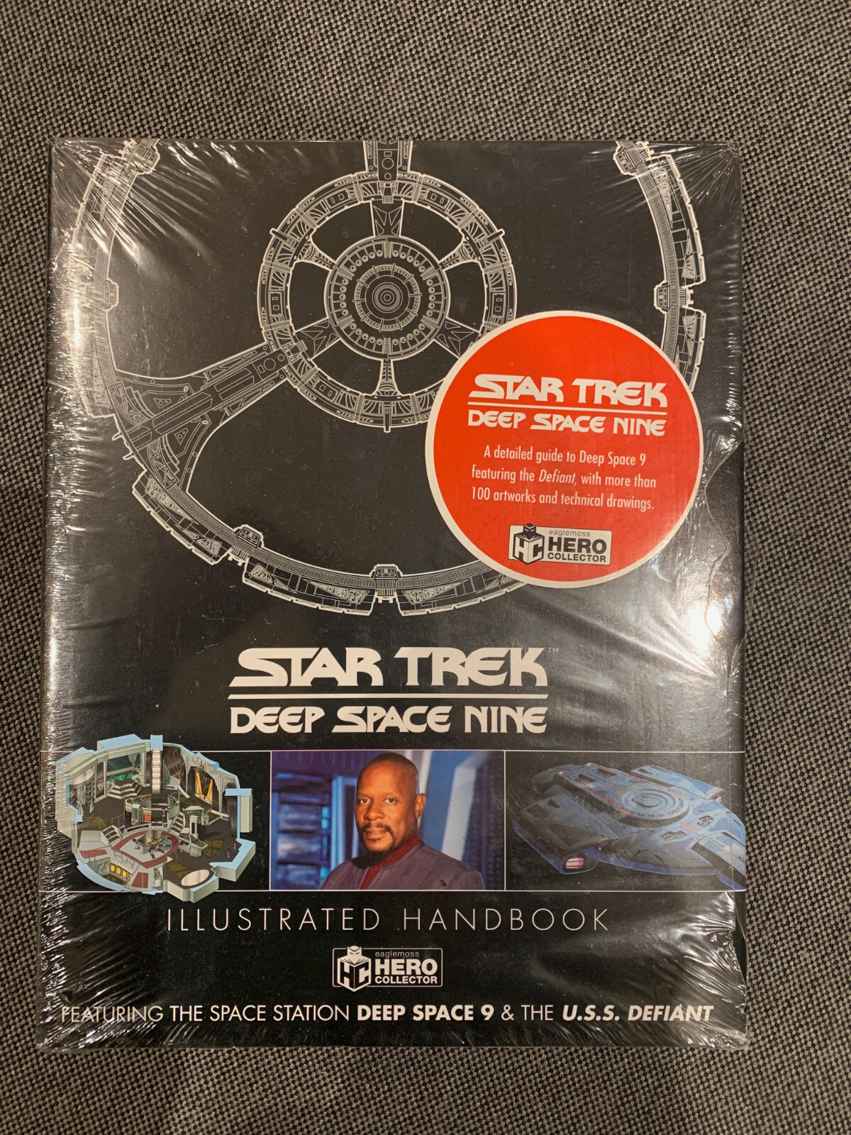 Star Trek Deep Space 9 & The U.S.S Defiant Illustrated Hardback 9781858789517