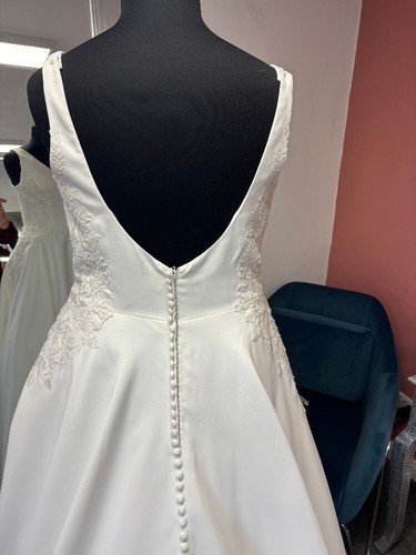 Wedding Dress by Justin Alexander Style 88316 Gibson - Picture 5 of 6