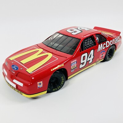 T*m様 1/18 Ertl American Muscle Nascar ナス ERTL NASCAR 1/18 Scale Car McDonalds Ford T-Bird Stock Car