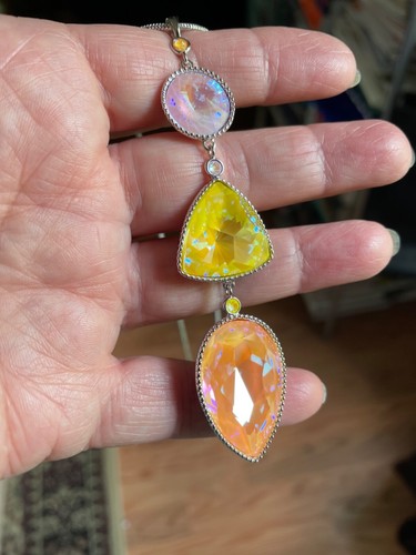 Touchstone Crystal by Swarovski FLUIDITY Pendant PEACHY Crystal Rhodium Plating - Picture 4 of 10